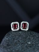 Red color option, Currently selected