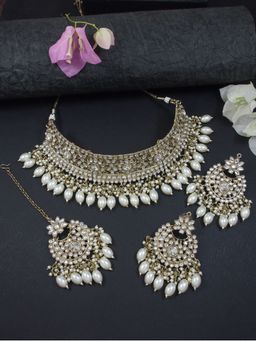 I Jewels - Traditional Kundan Pearl Hanging Choker Necklace Set with Earrings and Maang Tikka
