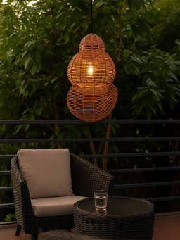 Whispering Homes - Silvia Handwoven Bamboo Pendant Lamp