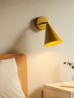 Whispering Homes - Crick Single Spotlight wall Lamp - Gold
