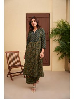LOVE CHIC - Green Cotton Ajrakh Straight Kurta with Palazzo (Set of 2)