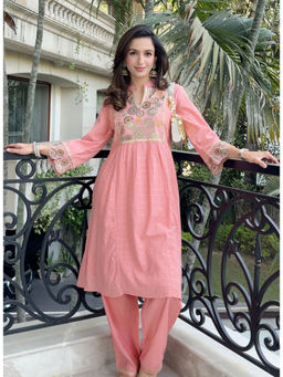 Lakshita - Peach Embroidered Chanderi Kurta with Pant (Set of 2)