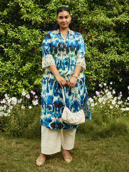 Lakshita - Blue Embroidered A-Line Linen Kurta