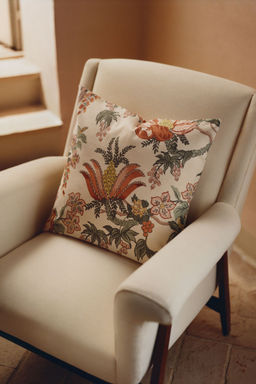 H&M - Beige Patterned Cushion Cover