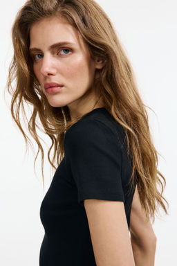 H&M - Women Black Ribbed T-Shirt