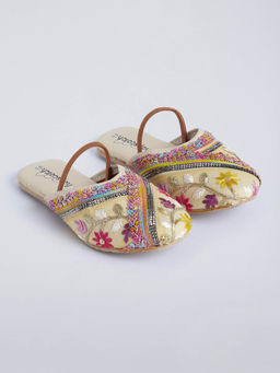 Hopscotch - Pastel Bloom Embroidered Ethnic Juttis Beige