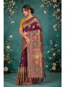 Maroon color option, Currently selected