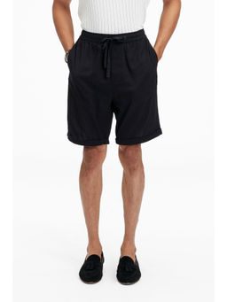 TERRA LUNA - Laroc Black Shorts