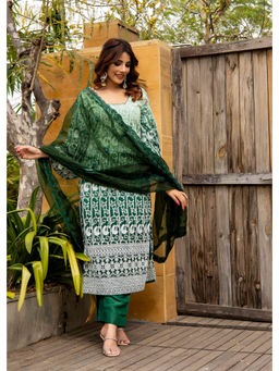 Label Aditi Hundia - Zoya Chikankari Suit (Set of 3)