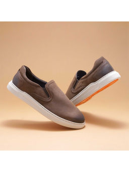 Ruosh - Casual Sneakers - Brown