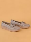 Beige color option, Currently selected