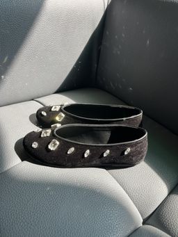 Zori World - Diamond Black Embellished Ballerina