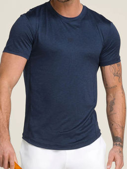 Wilson - Men Navy Blue Solid Half Sleeves Regular Fit T-shirt