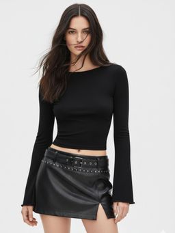 Outzidr - Black Multiple Bows Detail Fitted Top