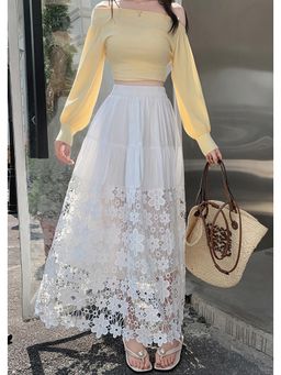 Outzidr - White Maxi Floral Skirt