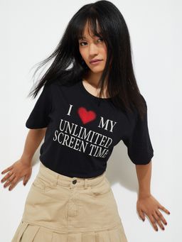 max - Women Black Typography Relaxed Fit T-shirt