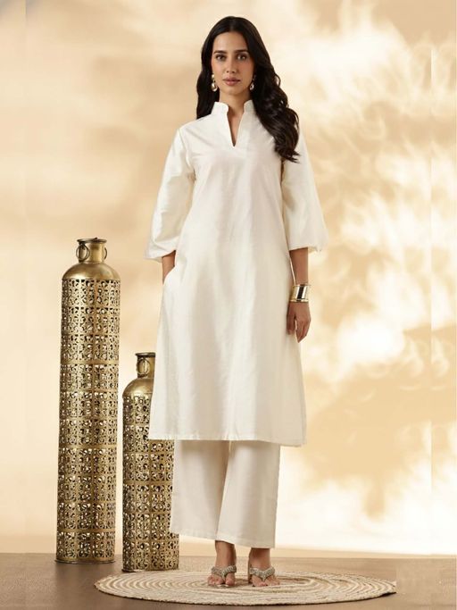 Abhishti Off White Stand Collar Straight Kurta with Pant