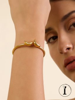 Isharya - Gold Moon Cuff In 18Kt Gold Plated
