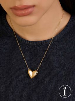 Isharya - Gold Heart Necklace In 18Kt Gold Plated