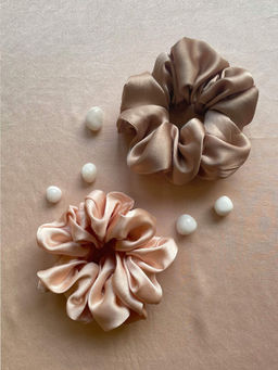 Spotstyl - Pure Silk Sparkle Up Oversized Scrunchies - Pack of 2