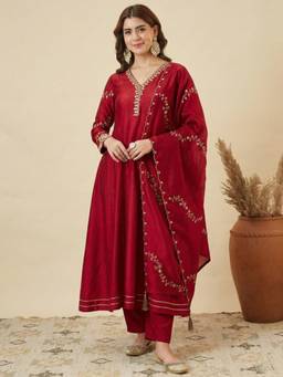 Gahan - Womens Red Vichitra Silk Heavy Thread Embroidery Anarkali Kurta and Pant with Dupatta