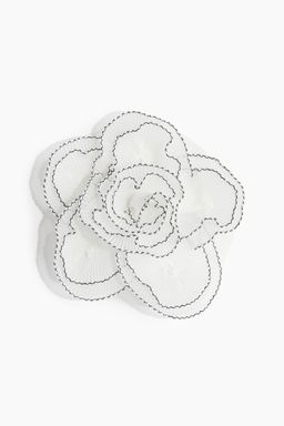 H&M - Women White Flower Brooch