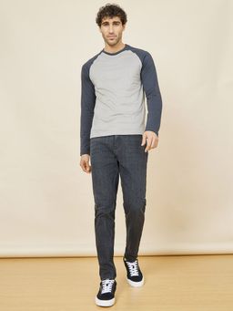 Styli - Grey Colorblock Raglan Sleeve Regular Fit T-Shirt