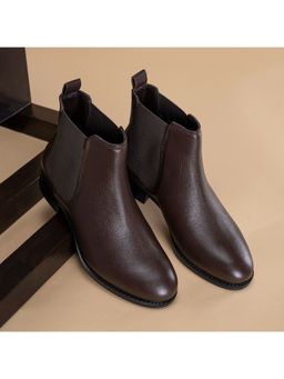 Red Tape - Women Solid Brown Chelsea Boots
