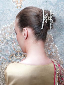 Odette - Women Gold Pearl Studded Hair Clutch