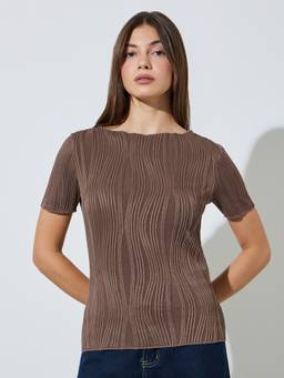 Styli Elevate - Women Brown Textured Boat Neck Short Sleeves Fitted Regular Top
