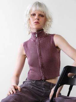 ONLY - Women Solid Regular Fit Maroon Crop Top