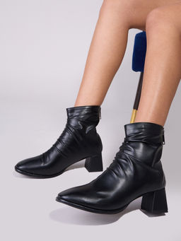 Twenty Dresses by Nykaa Fashion - Black Solid Ruched Square Toe High Ankle Winter Boots