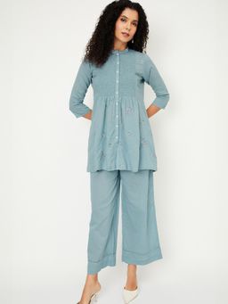 max - Women Blue Embroidered Co-ord