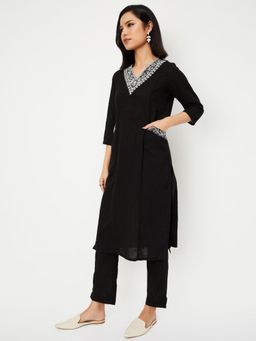 max - Women Black Embroidered Straight Kurta with Pant