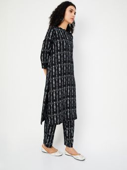 max - Women Black Straight Printed Kurta with Pant