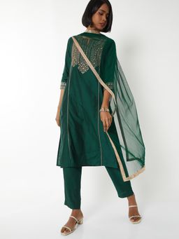 max - Women Green Embroidered Staright Kurta with Pant and Dupatta