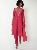 Red color option, Sold out, Currently selected