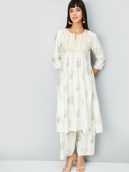 max - Women Embroidered Kurta with Pant