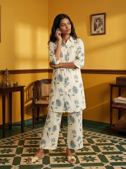 max - Off White Women Floral Print Straight Kurta with Pant