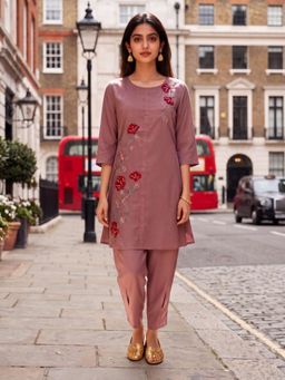INDDUS - Mauve Floral Thread Embroiderd Kurta with Pant