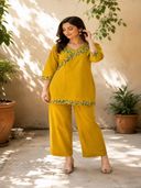 Mustard color option, Currently selected