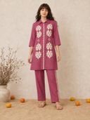 Pink color option, Currently selected