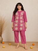 Pink color option, Currently selected