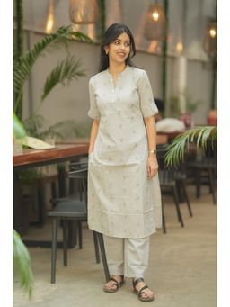 Vastara TheLabel - Pearl Grey Handloom Cotton Kurta with Pant