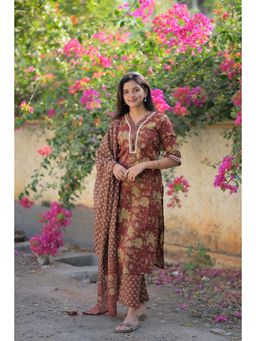 Vastara TheLabel - Maroon Floral Handloom Cotton Kurta with Pant and Dupatta