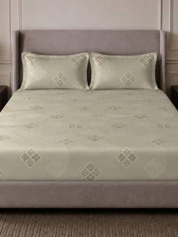 Sleeping Owls- because your sleep matters - Green Elegance Super King Bedsheet with Pillow Covers