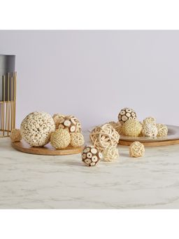 HomeTown - Fleur Natural Dried Filler Pouch 15 Cm in Beige Colour