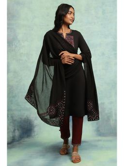 Folksong - Black Embroidered Dupatta