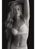 White color option, Sold out, Currently selected