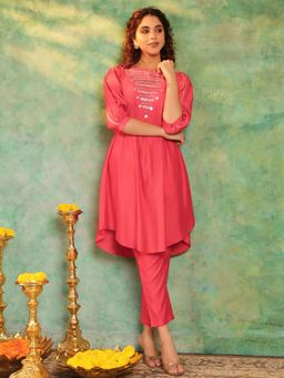 Gillori - Aarchi Ethnic Kurta with Pant (Set of 2)